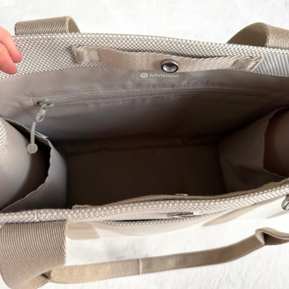 NWT Lululemon Two-Tone Canvas Tote Bag — 10L — Movage Tan/Light Ivory — SOLD OUT - Picture 11 of 14
